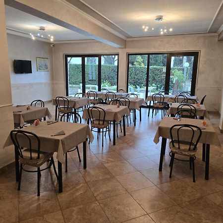Hotel Francesco Padenghe sul Garda Exterior foto