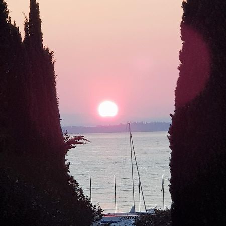 Hotel Francesco Padenghe sul Garda Exterior foto