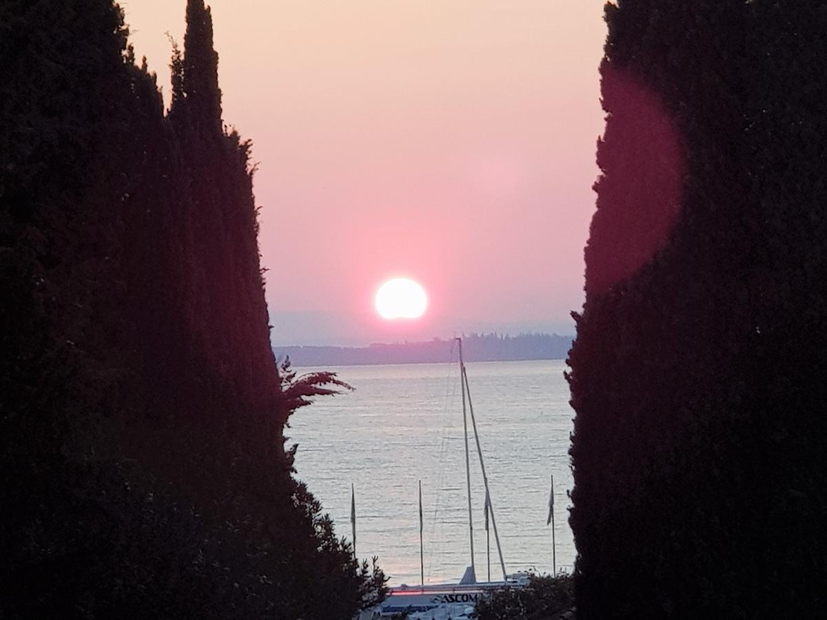 Hotel Francesco Padenghe sul Garda Exterior foto