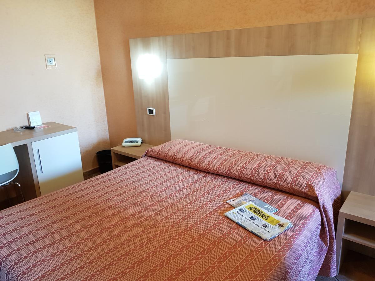 Hotel Francesco Padenghe sul Garda Exterior foto