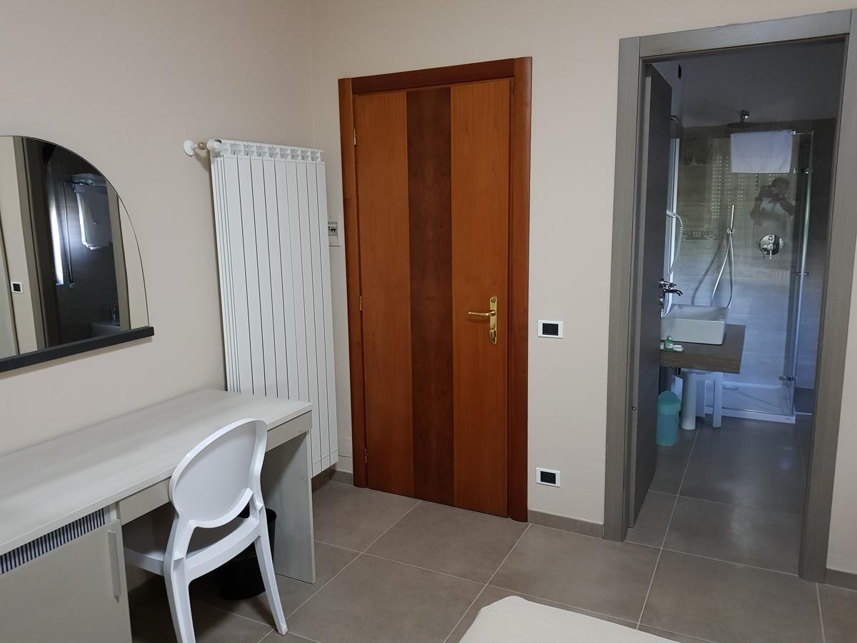 Hotel Francesco Padenghe sul Garda Exterior foto